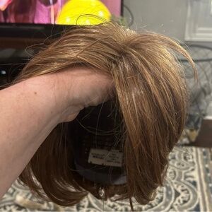 Raquel Welch wig